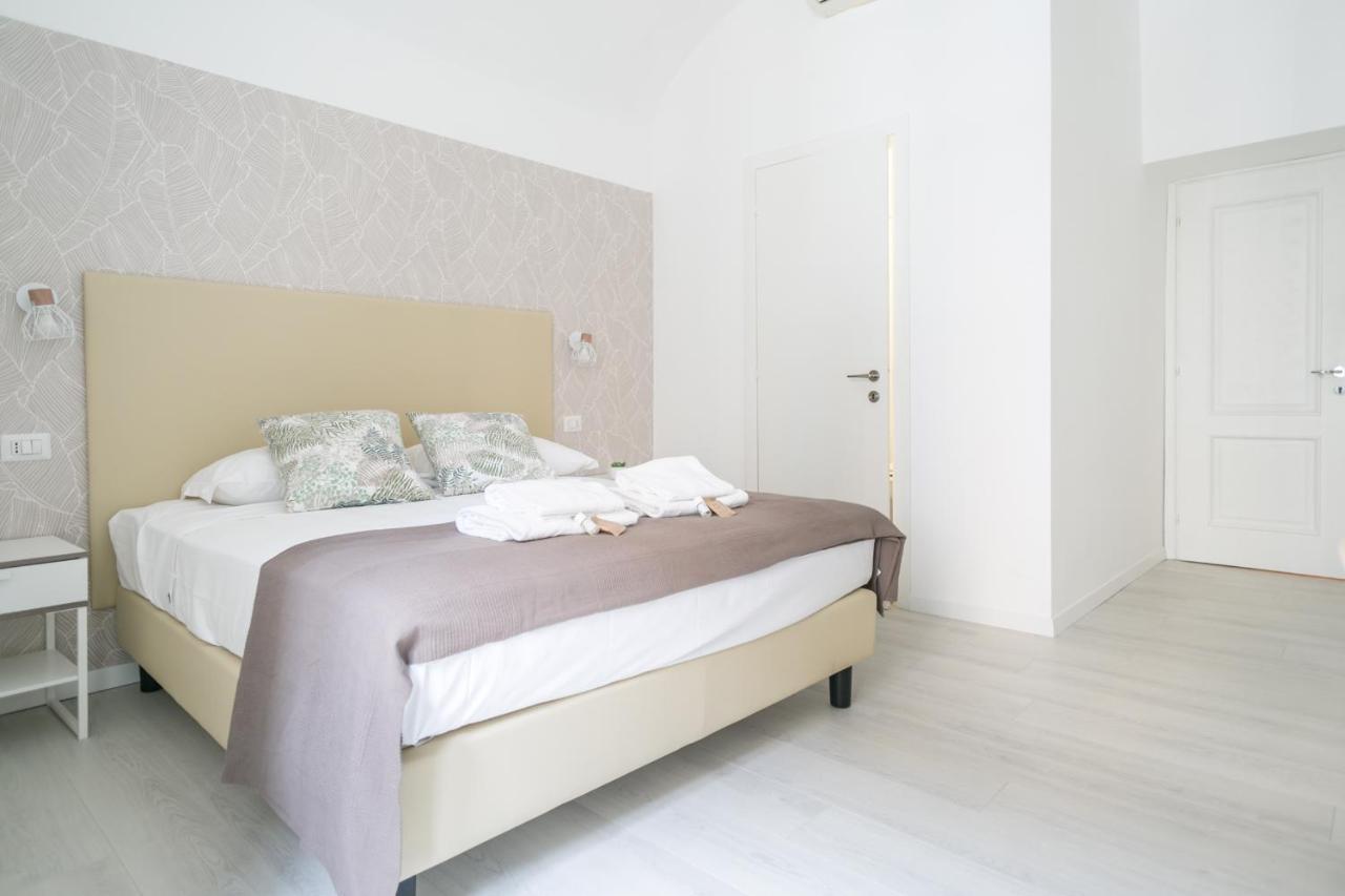 White Candia Guesthouse โรม ภายนอก รูปภาพ