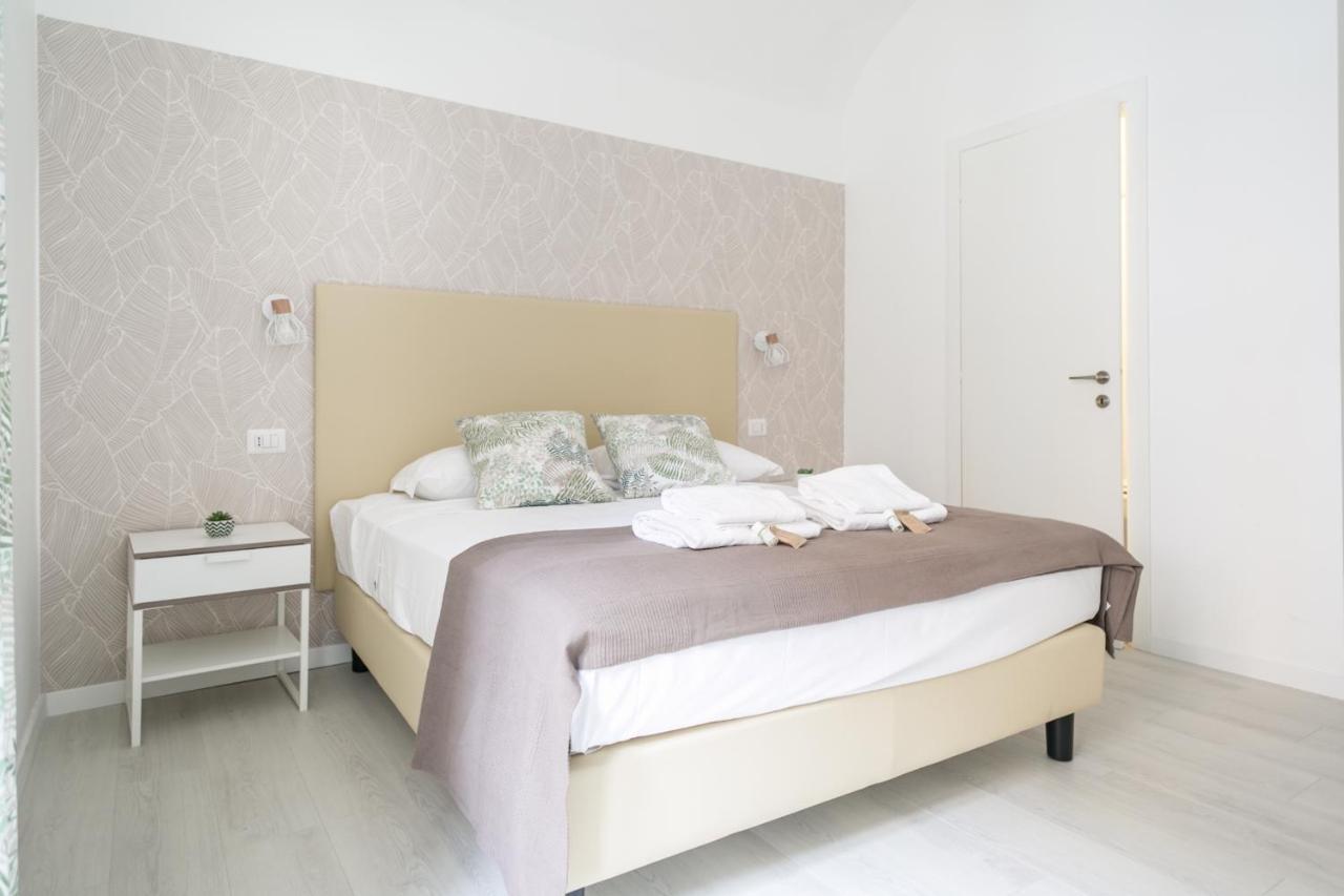 White Candia Guesthouse โรม ภายนอก รูปภาพ