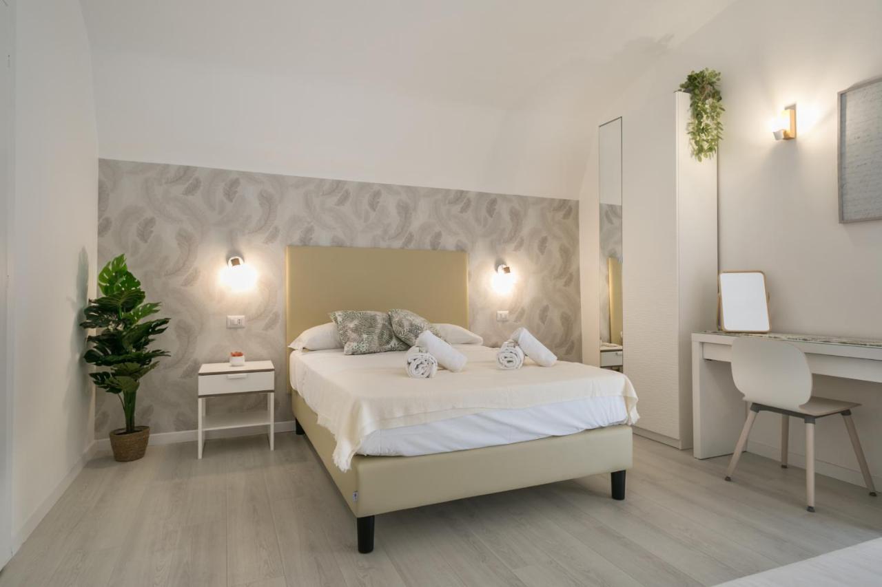 White Candia Guesthouse โรม ภายนอก รูปภาพ